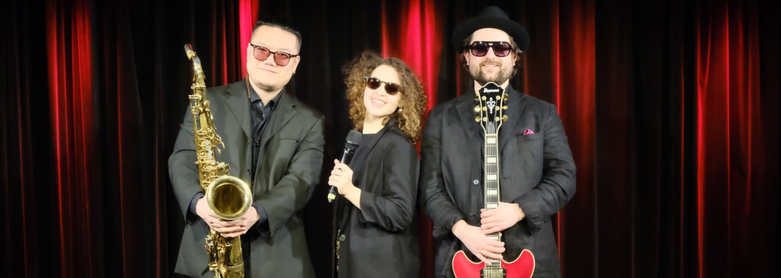 GUILTY SECRET als Trio mit Saxophon, Gesang und Gitarre